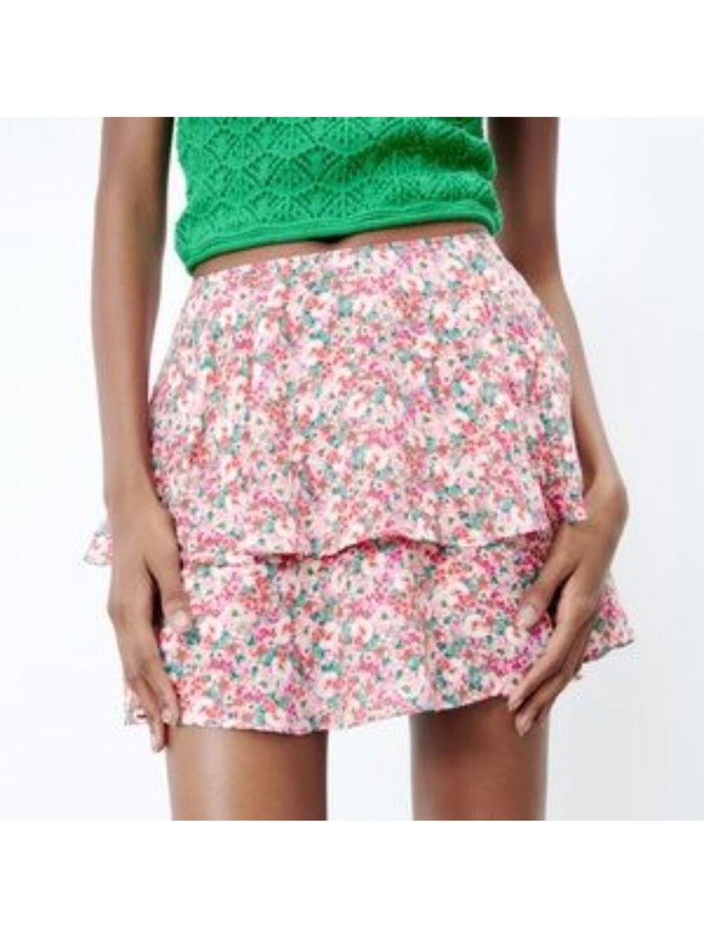 Zara | XS | Pink Floral Ruffle Mini Skirt